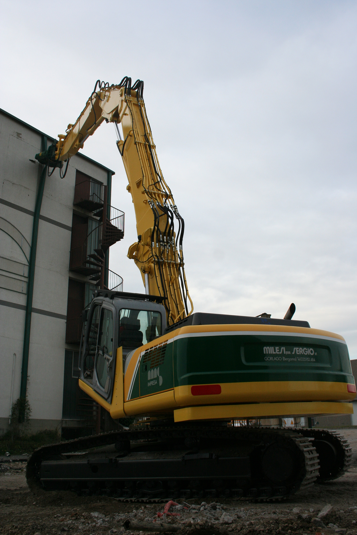 demol ce2